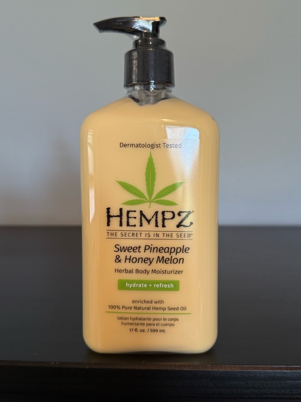 Hempz Sweet Pineapple & Honey Melon Herbal Body Moisturizer - NEW, Sealed